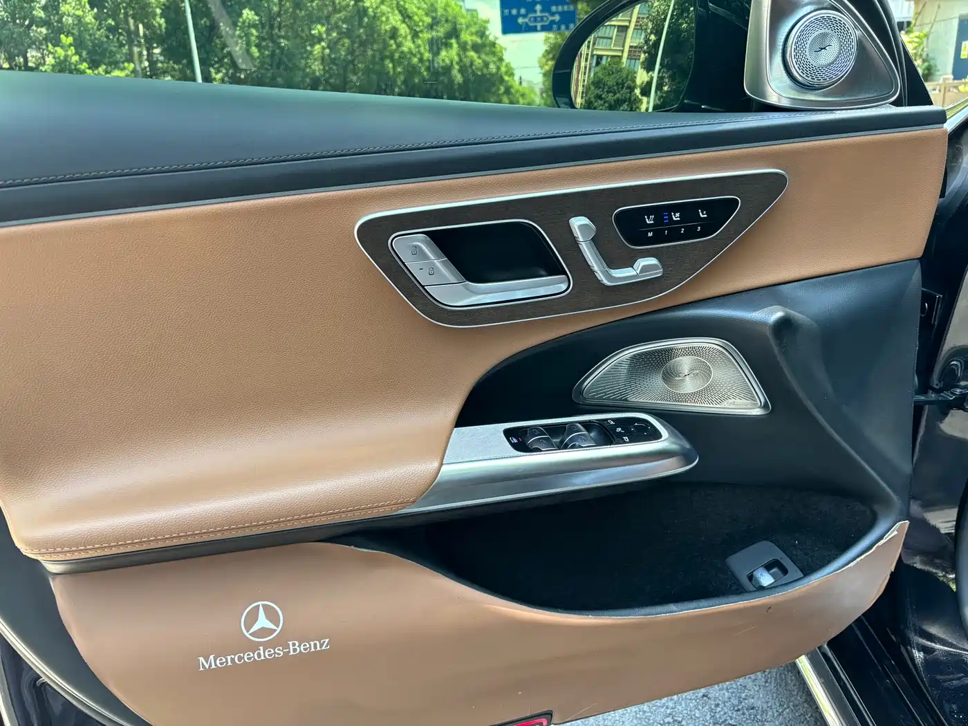 Mercedes-Benz E-Класс 2025