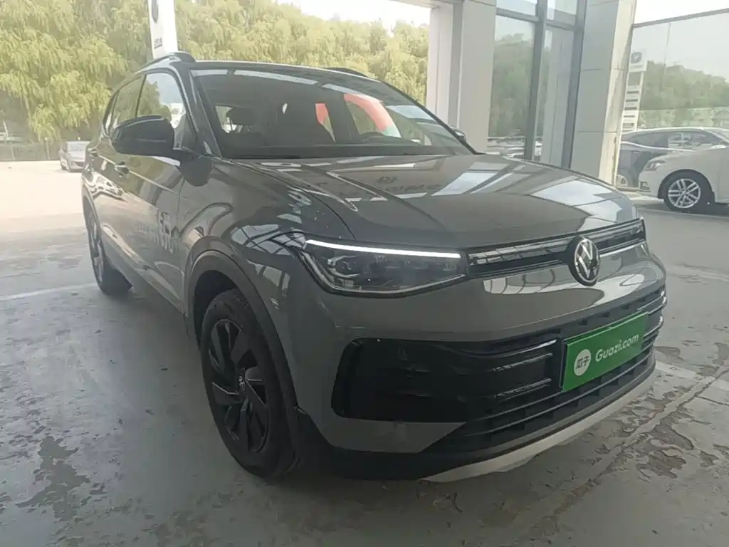 Volkswagen Tharu 2025