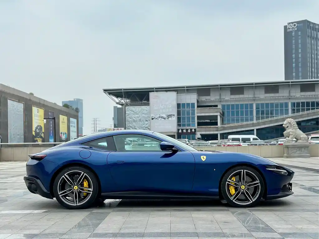 Ferrari Roma 2022