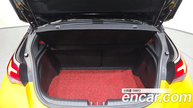 Hyundai Veloster 2020