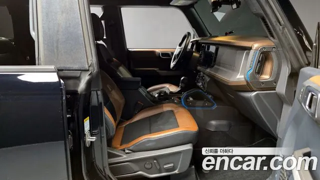 Ford Bronco 2023