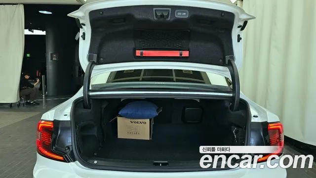 Volvo S90 2022