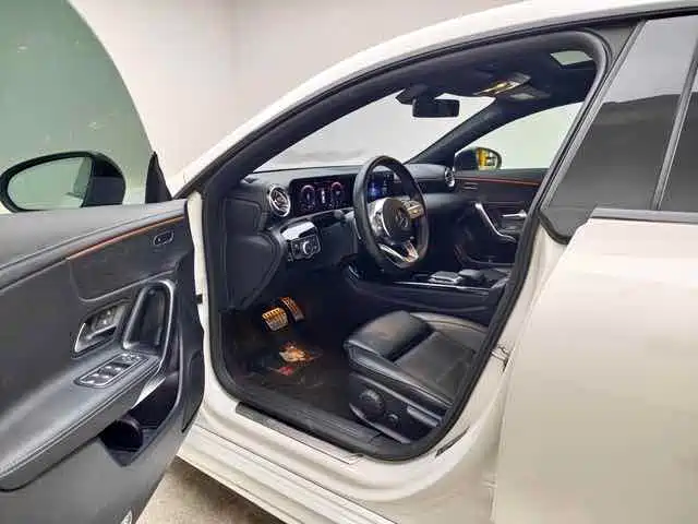 Mercedes-Benz CLA 2022
