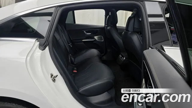 Mercedes-Benz EQE 2022