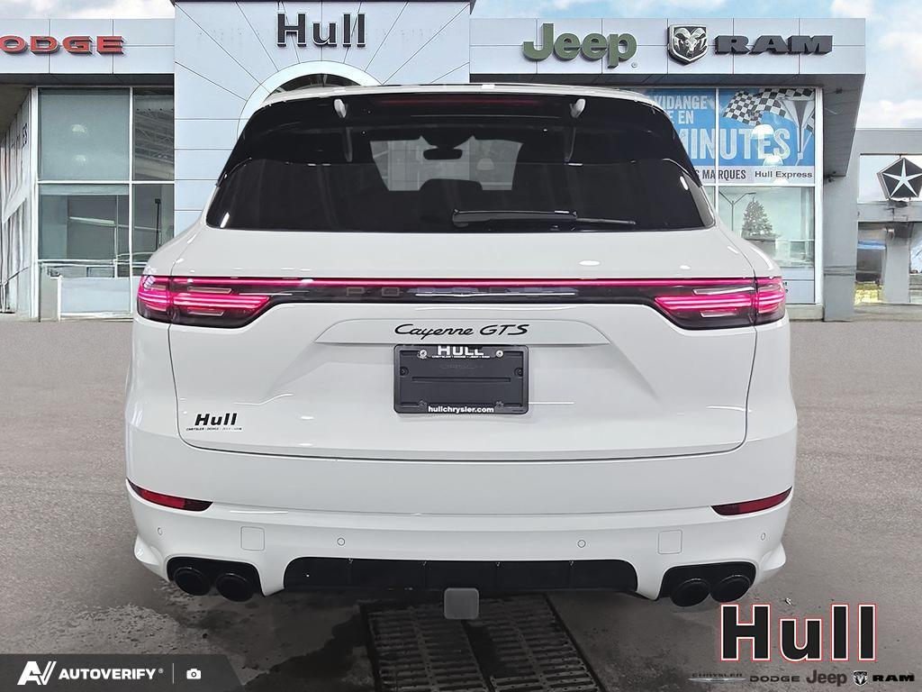 Porsche Cayenne 2022