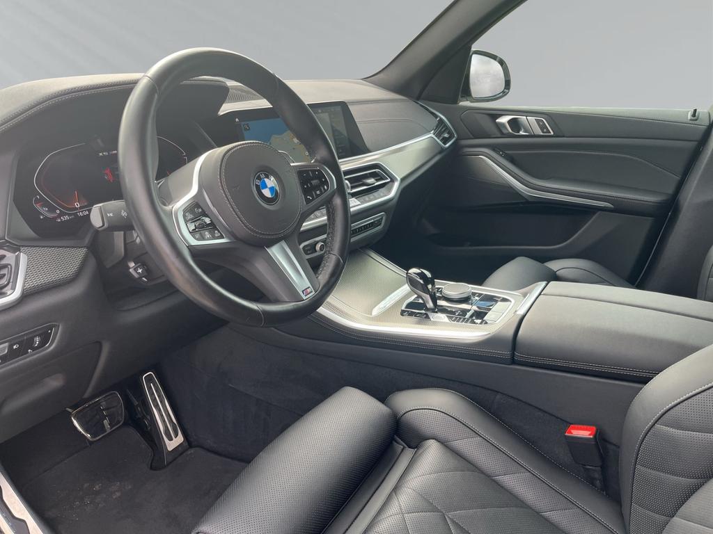 BMW X5 M50 2023