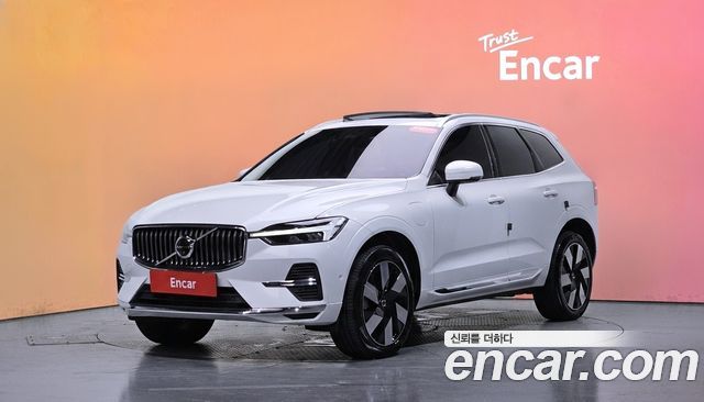 Volvo XC60 2025