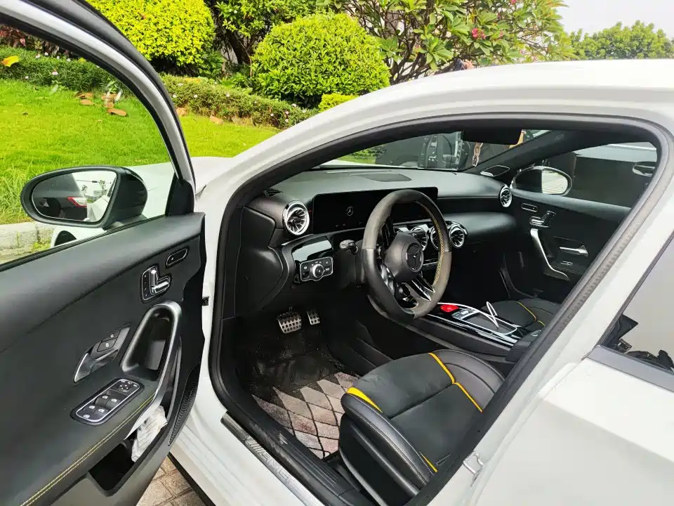 Mercedes-Benz A-Класс 2024