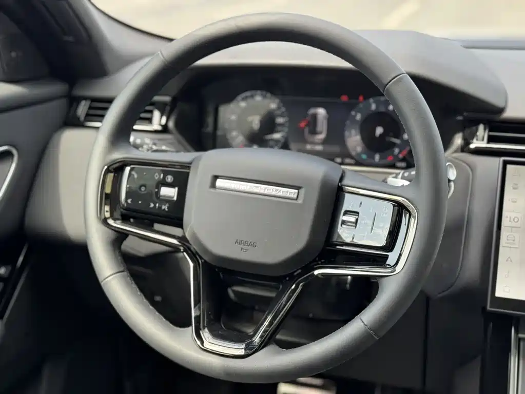 Land Rover Range Rover Velar 2025