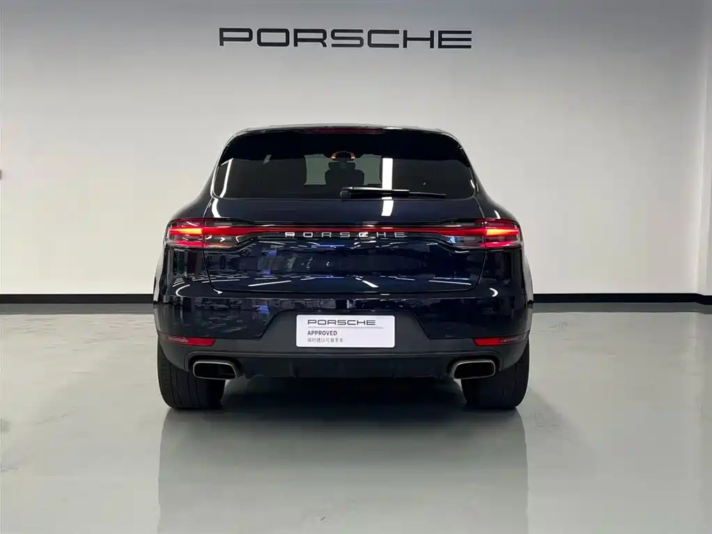 Porsche Macan 2021