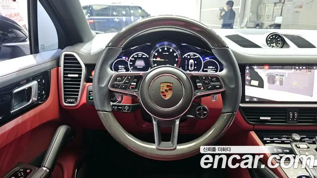Porsche Cayenne 2021