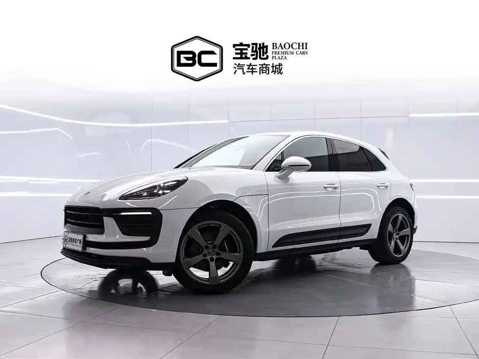 Porsche Macan 2025
