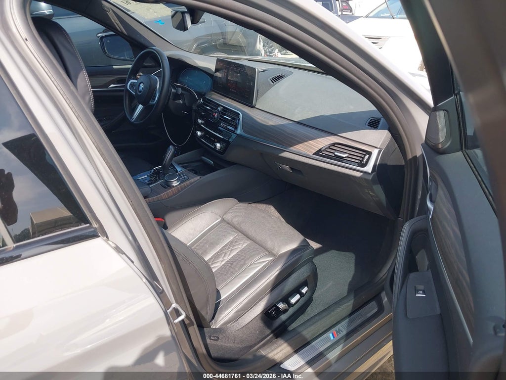 BMW 540 2022