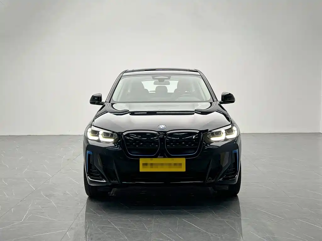 BMW iX3 2022