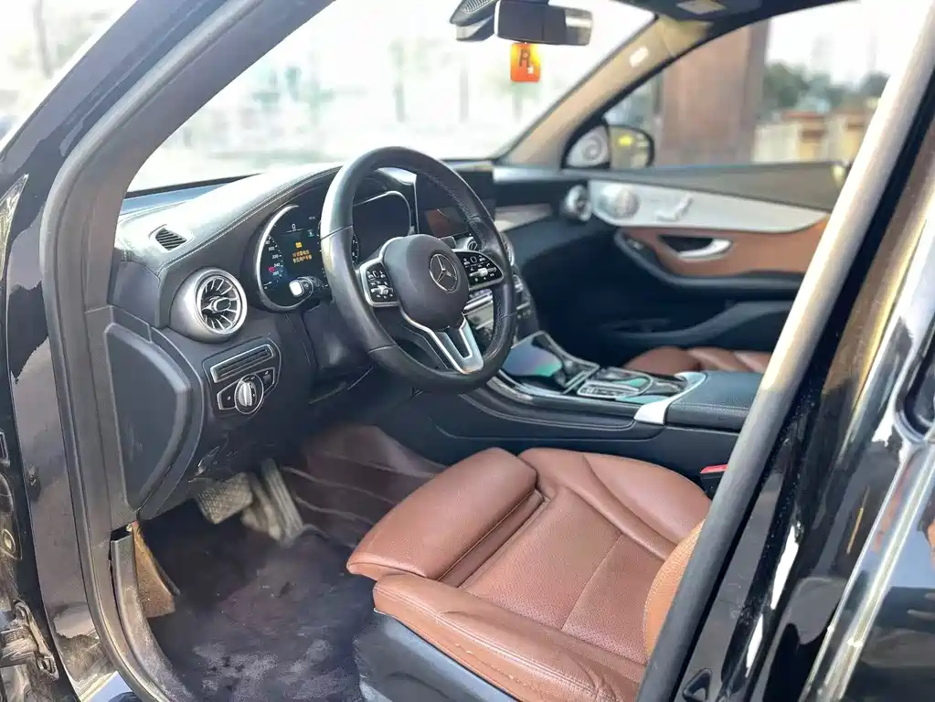 Mercedes-Benz GLC 2021