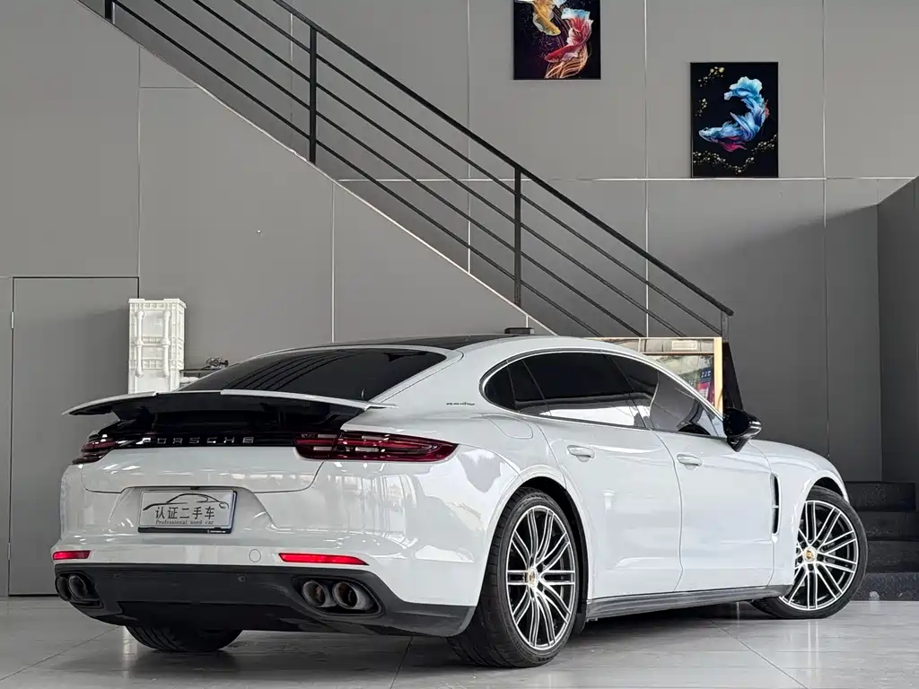Porsche Panamera 2020