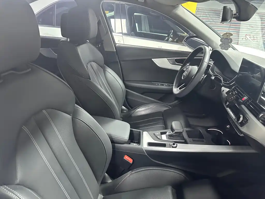 Audi A4 2021
