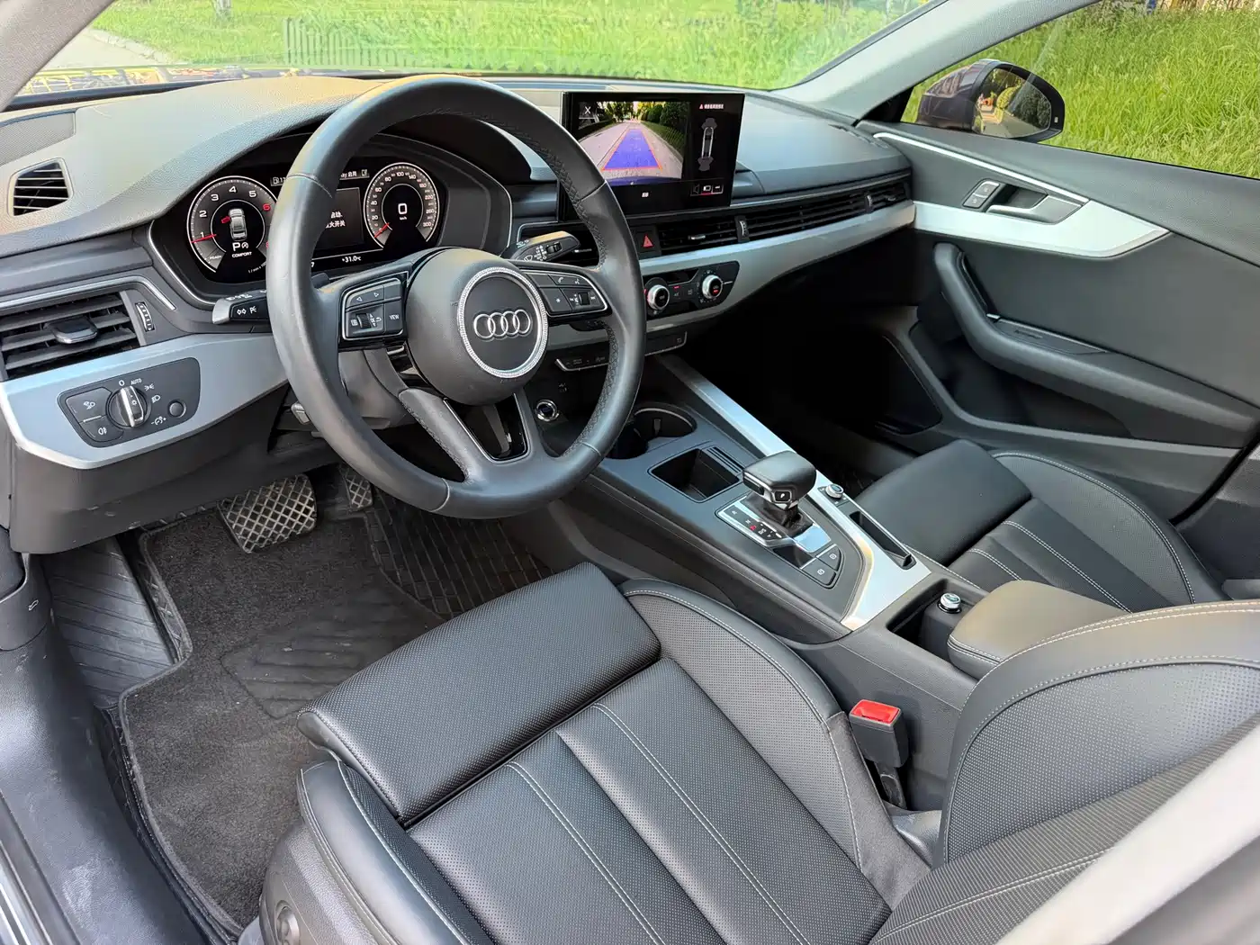 Audi A4 2025