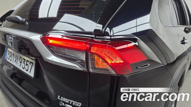 Toyota RAV4 2025