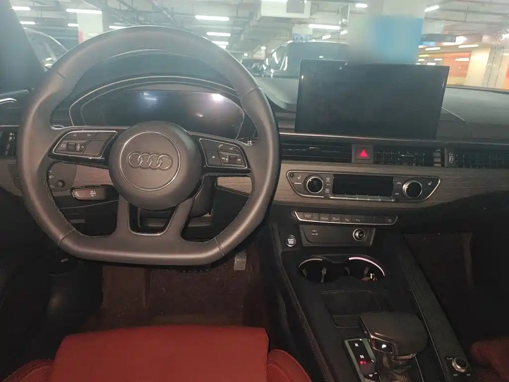 Audi A4 2023