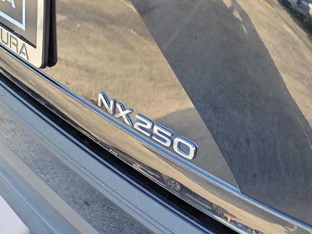 Lexus NX 2025
