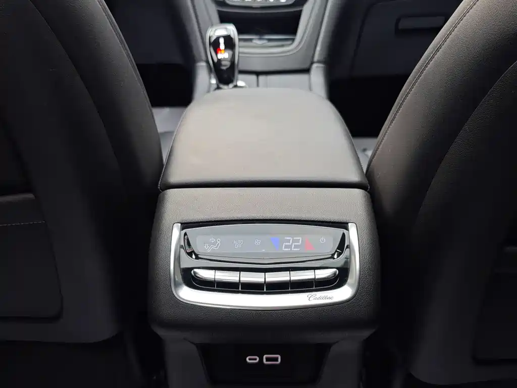 Cadillac XT6 2021