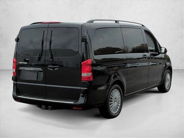 Mercedes-Benz Metris 2022