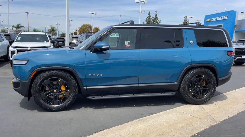 Rivian R1S 2023