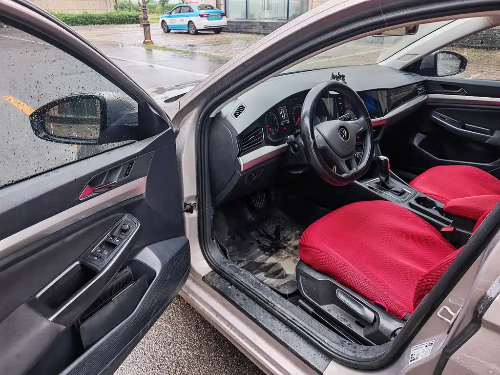 Volkswagen Bora 2021