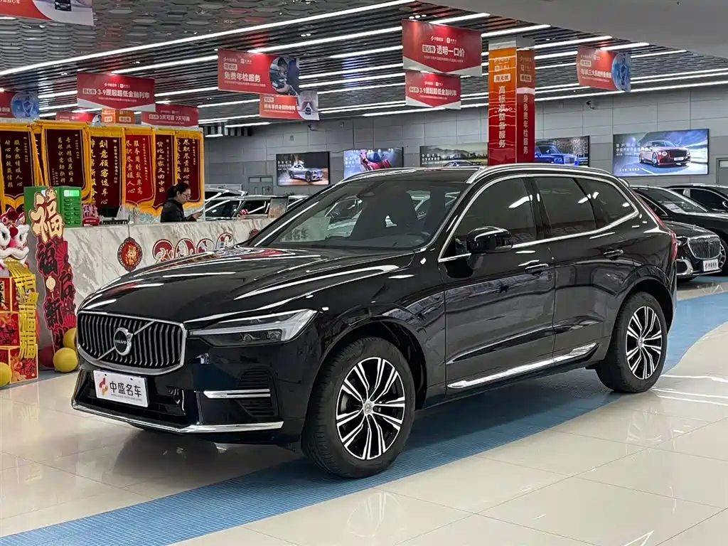 Volvo XC60 2022
