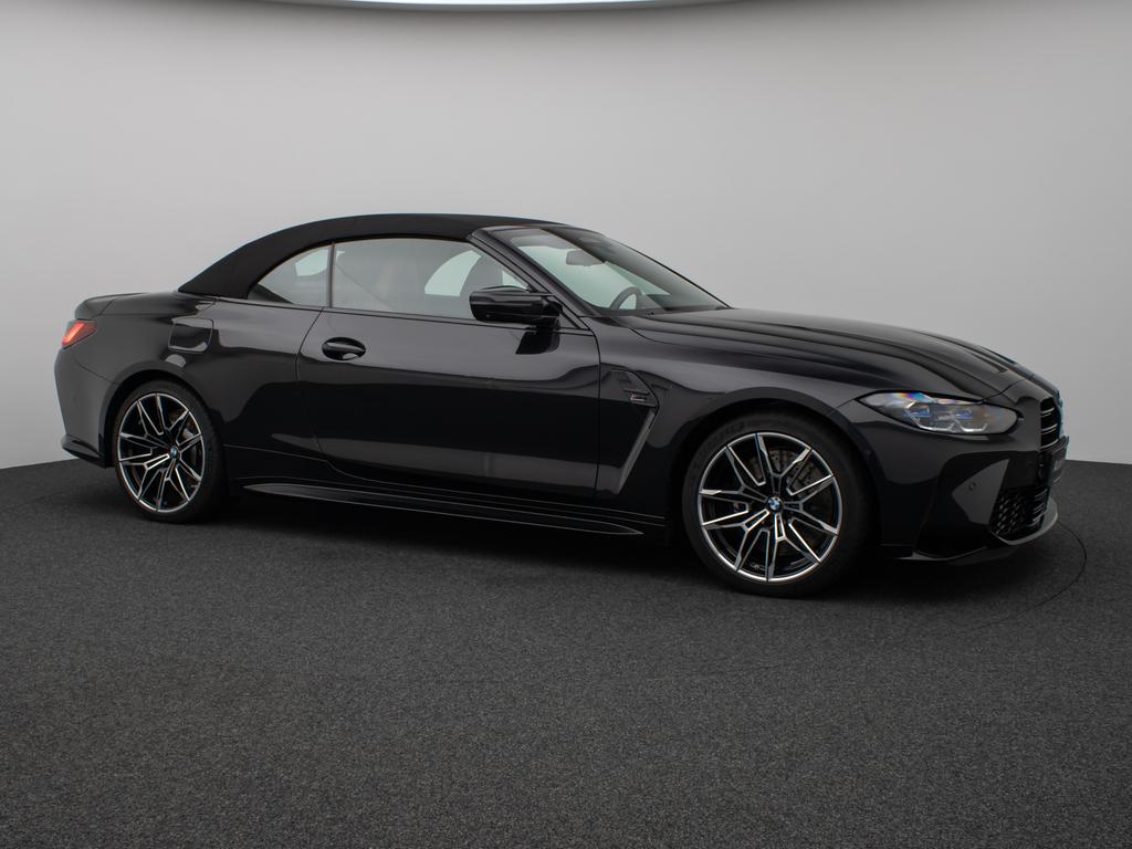 BMW M4 2022