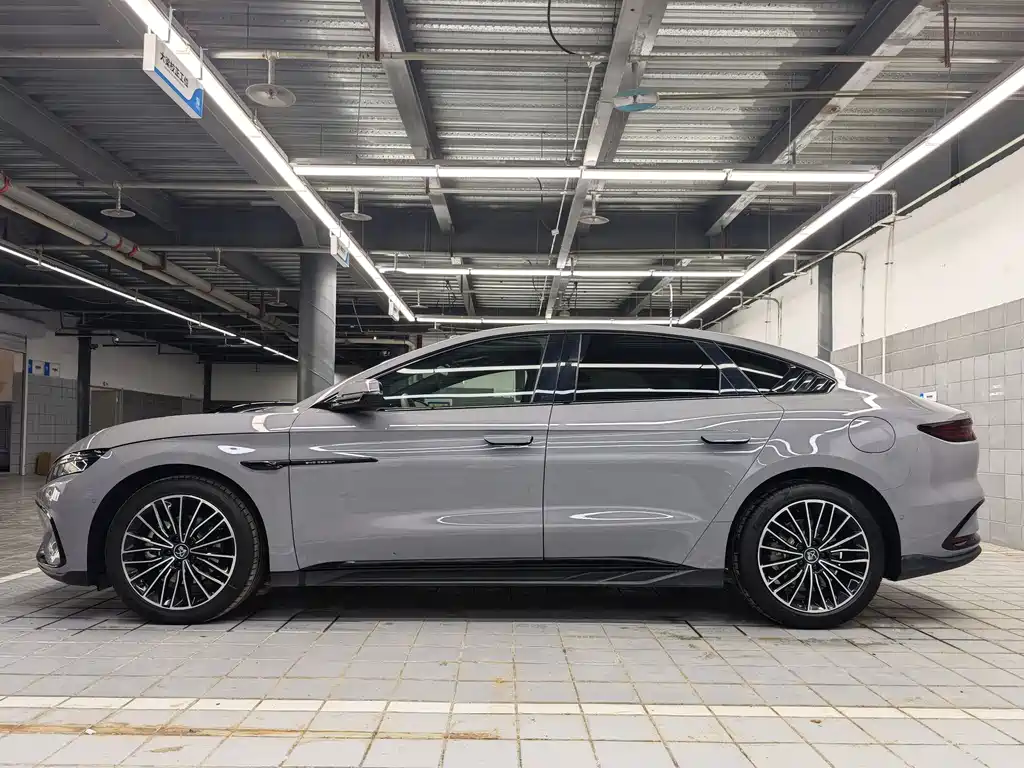 BYD Han 2025