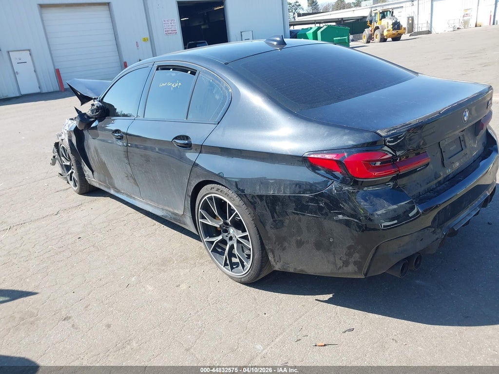 BMW M5 2021