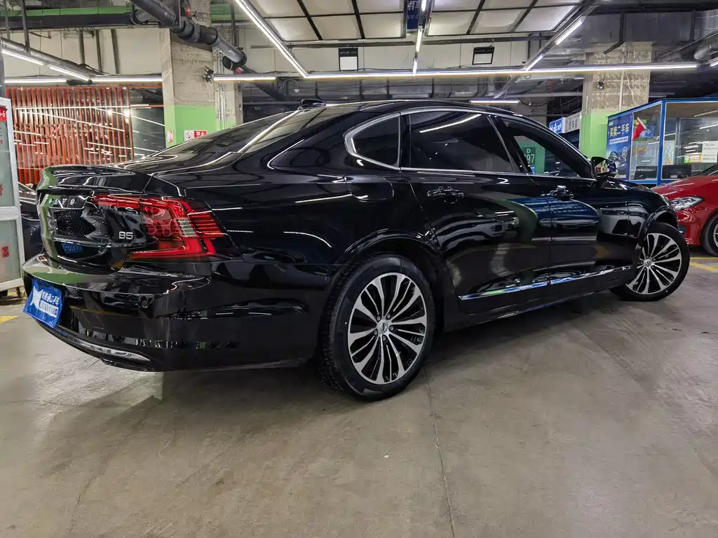 Volvo S90 2024