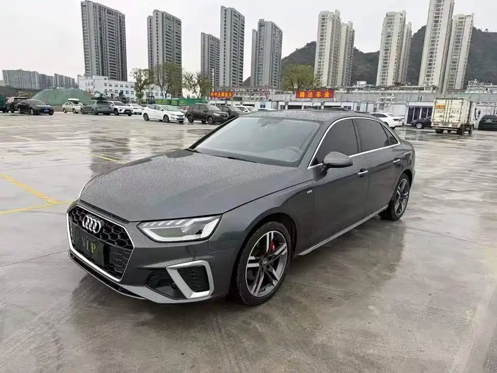 Audi A4 2023