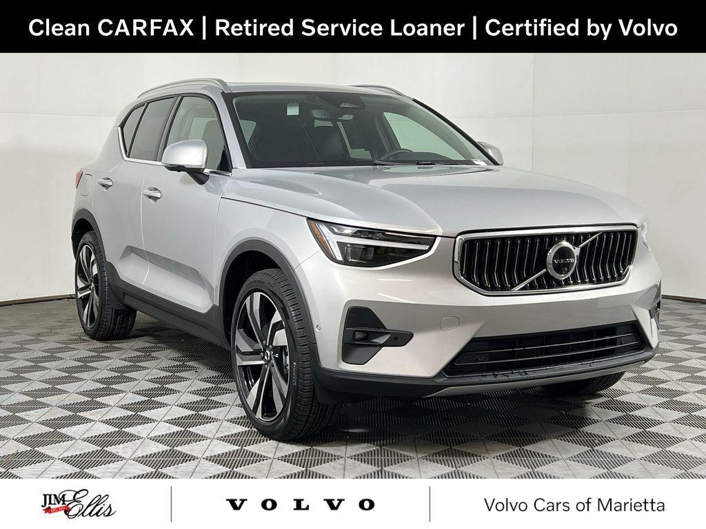 Volvo XC40 2025