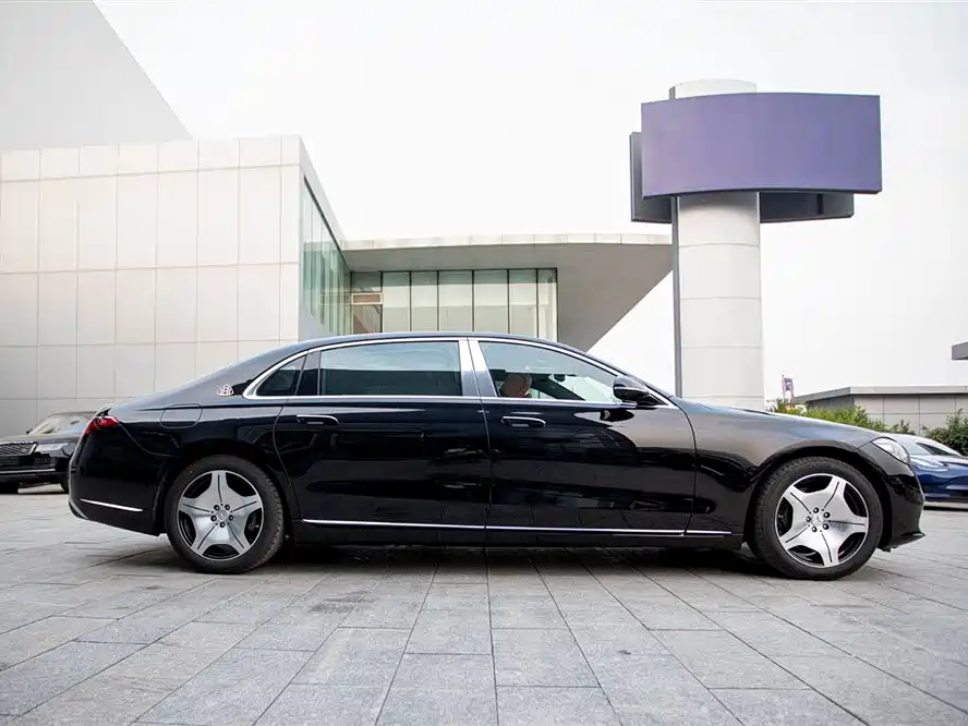 Mercedes-Benz Maybach S-Класс 2021