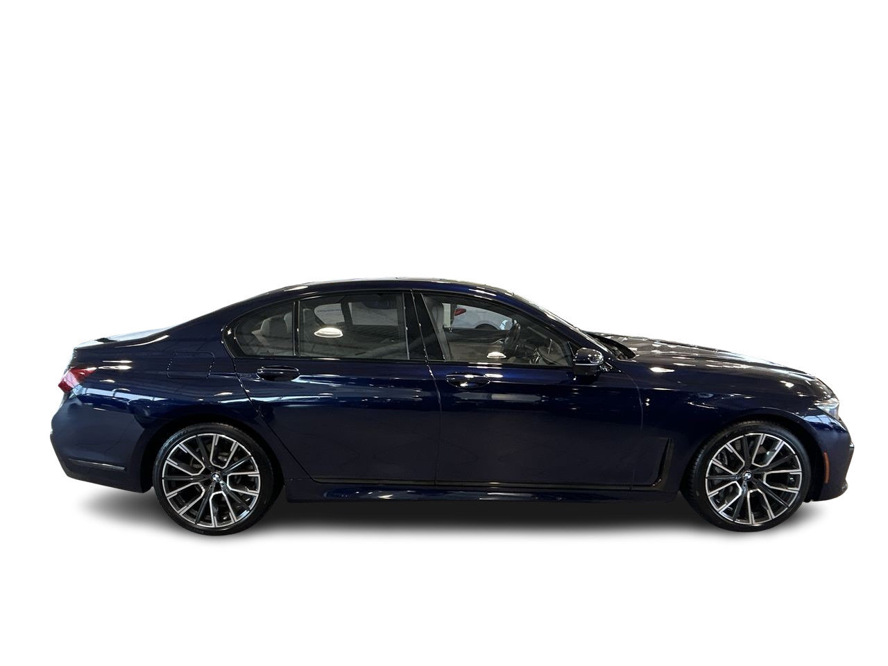 BMW 750 2022