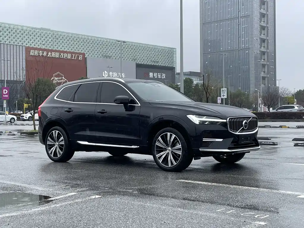 Volvo XC60 2021