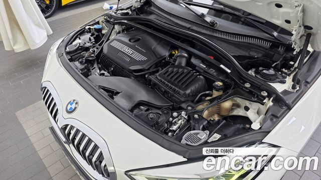 BMW 1 серии 2021