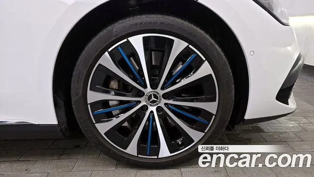 Mercedes-Benz EQE 2022