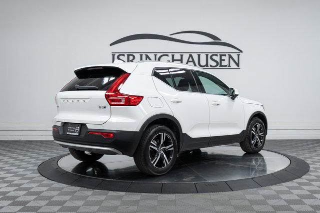 Volvo XC40 2025