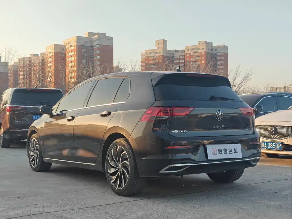 Volkswagen Golf 2021