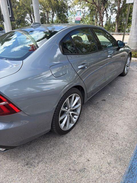 Volvo S60 2021