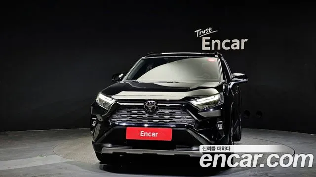 Toyota RAV4 2025