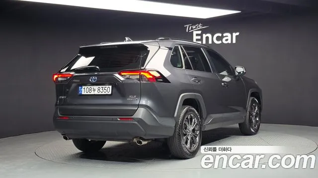 Toyota RAV4 2024