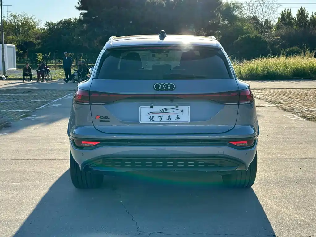 Audi e-tron 2026
