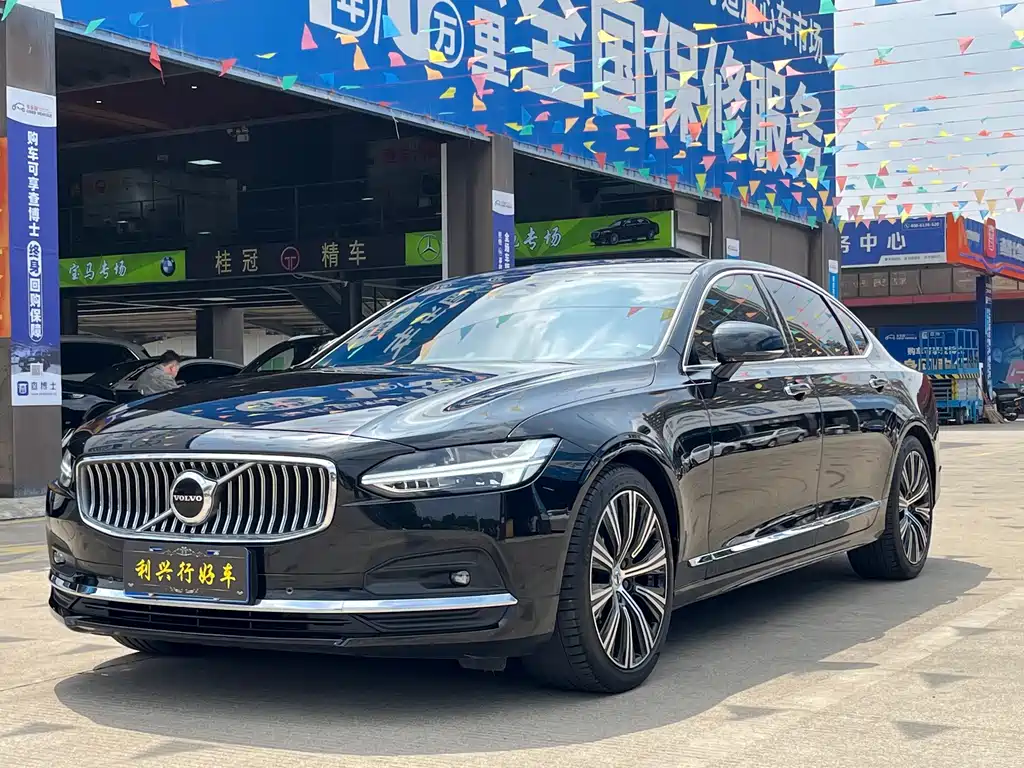 Volvo S90 2023