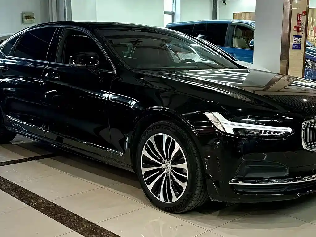 Volvo S90 2024