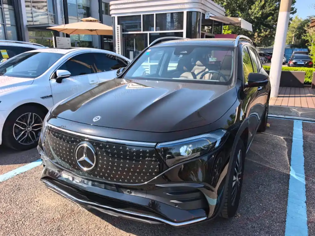 Mercedes-Benz EQB 2024